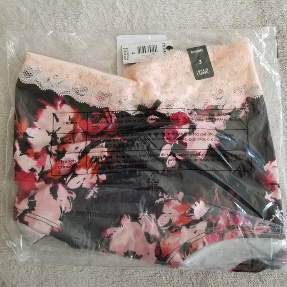 TORRID Wide Lace Trim Boyshort Cotton Veronica Floral Panty NEW Size 3X - Picture 6 of 9